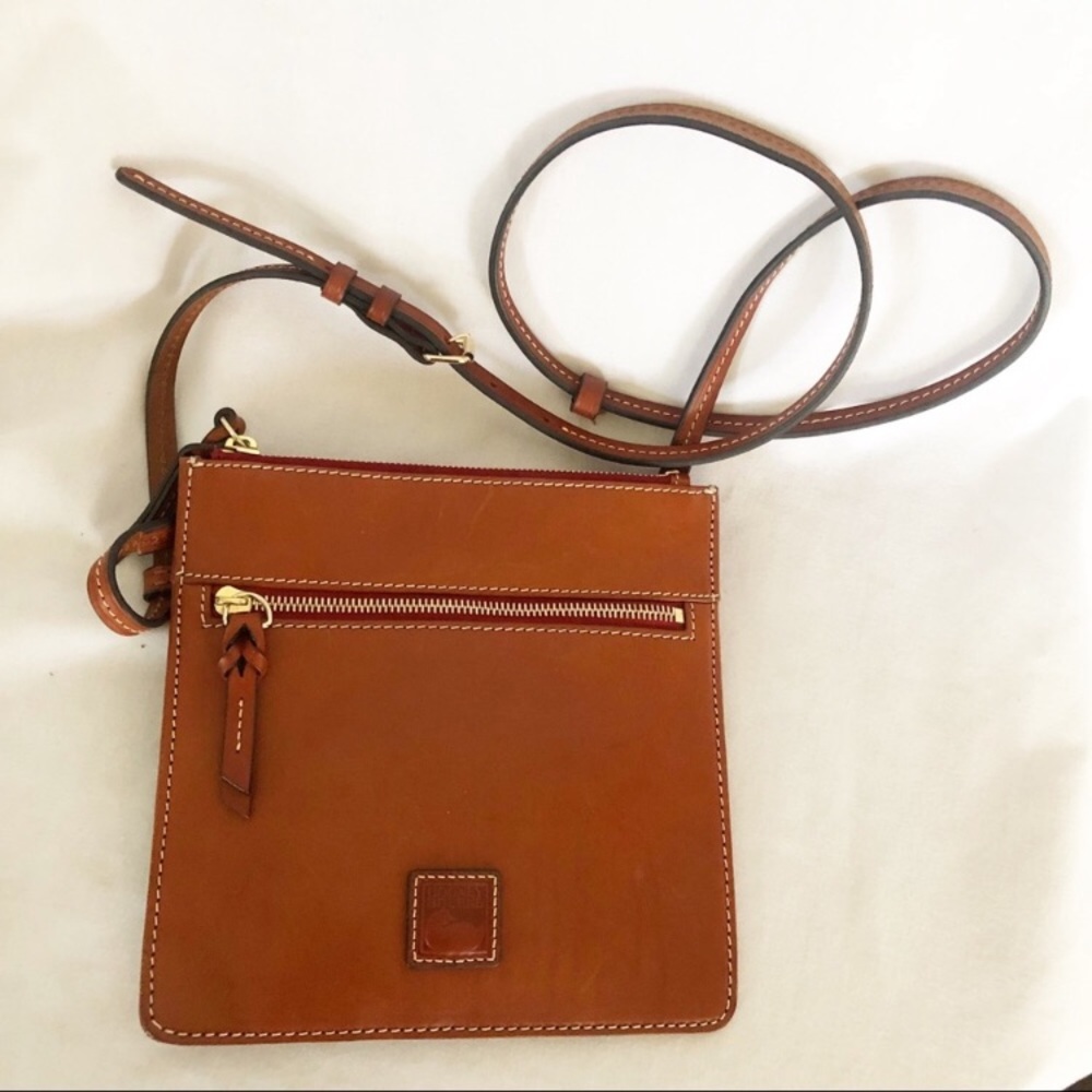 Dooney & bourke cross body